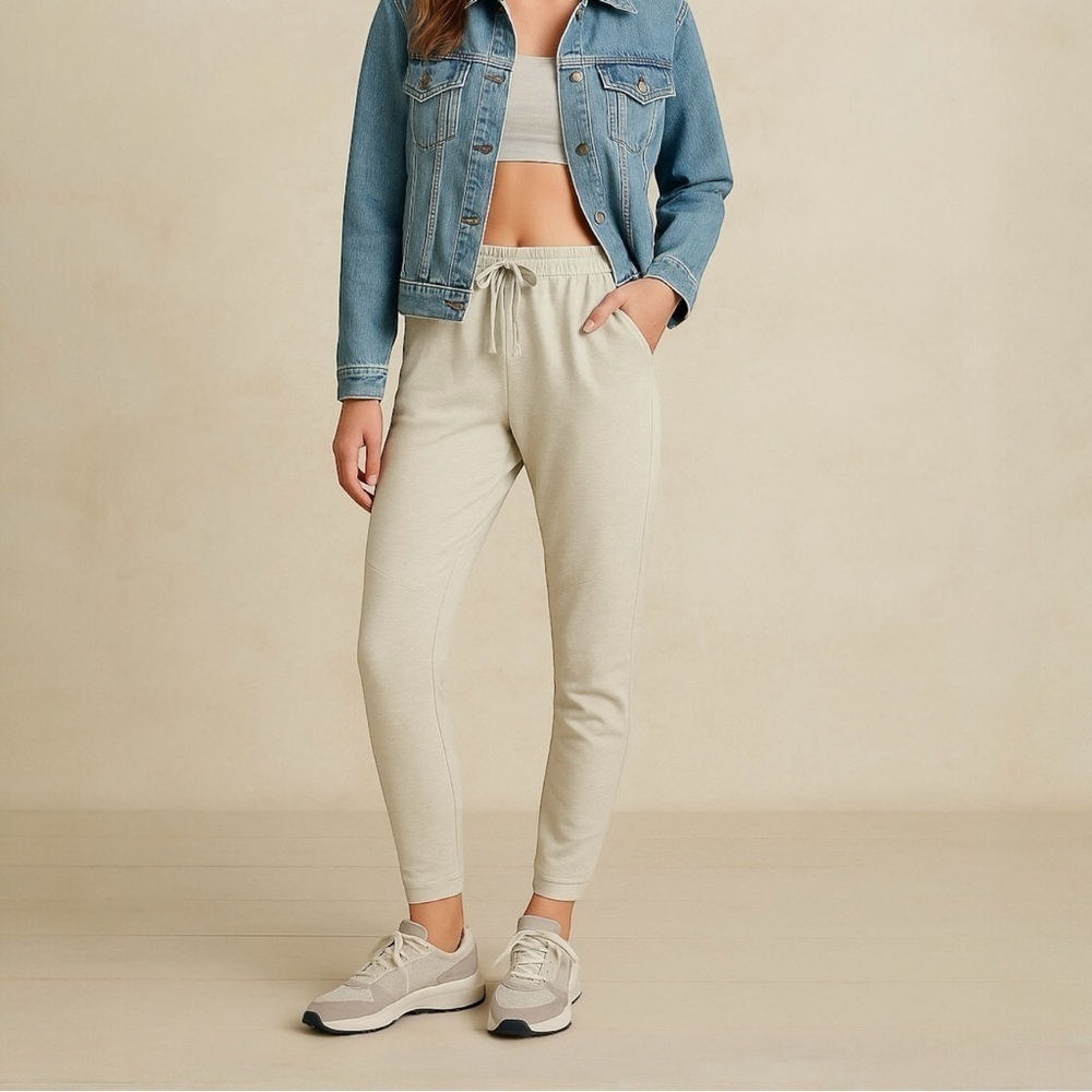 OUTDOOR VOICES Sunday Sweatpants in Oatmeal